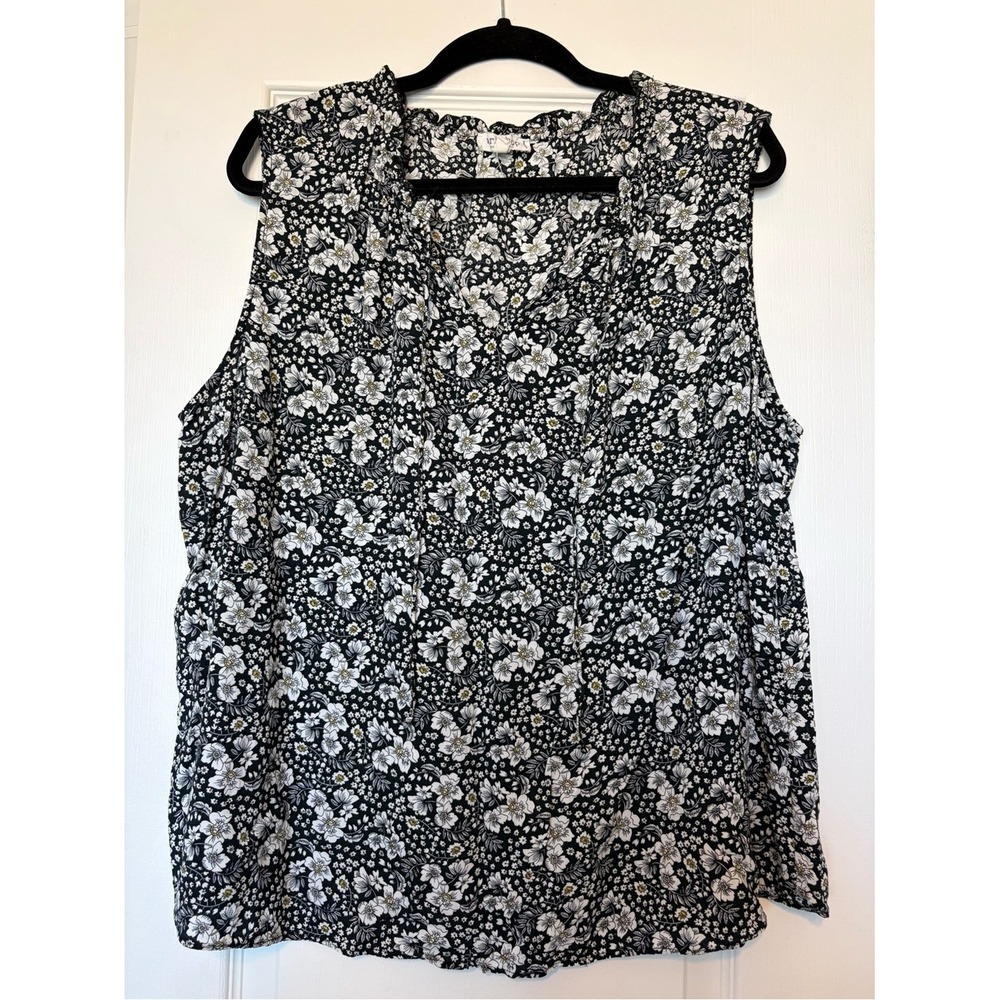 Workshop Republic Clothing Womens 2XL Floral Sleeveless Ruffle V-Neck Blouse Top